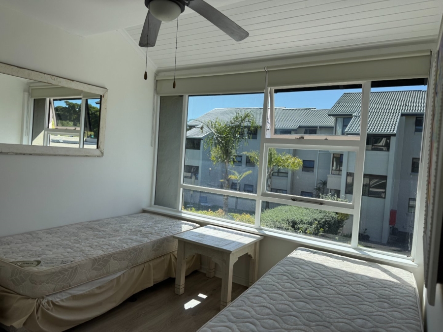 To Let 4 Bedroom Property for Rent in Bowtie Western Cape